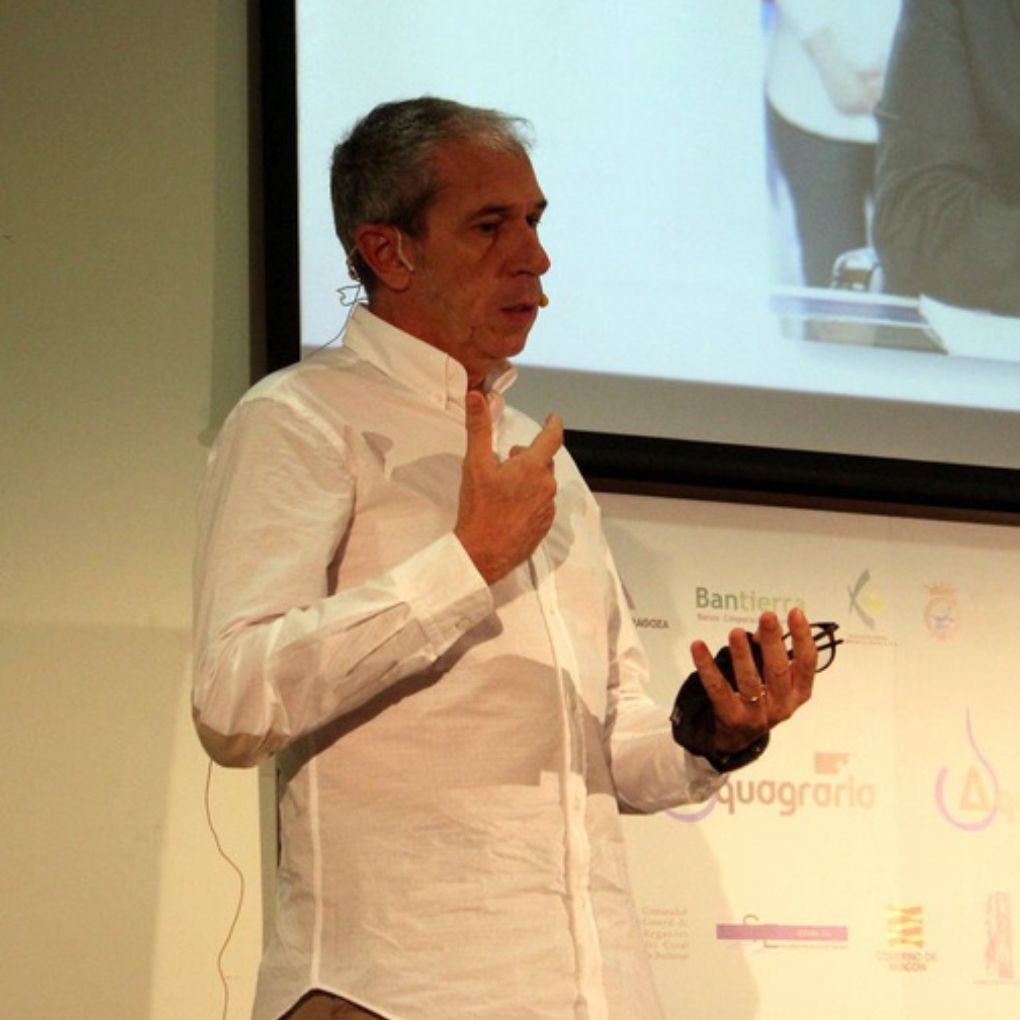 Carlos de AndrésExcelente